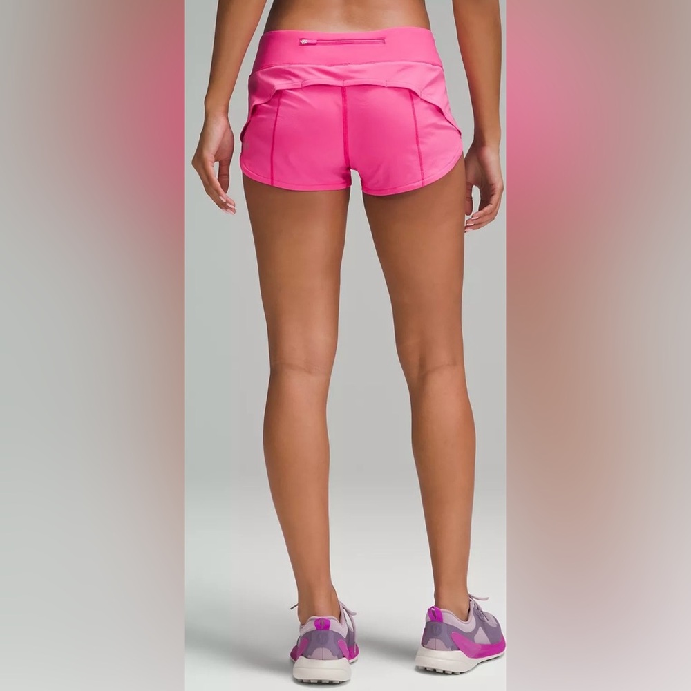Lululemon Speed Up Low-Rise Lined Short 2.5" Sonic Pink Size 8
